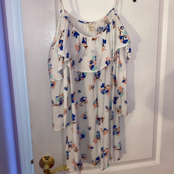 White Floral Cold-Shoulder Dress - Picture 3 of 6